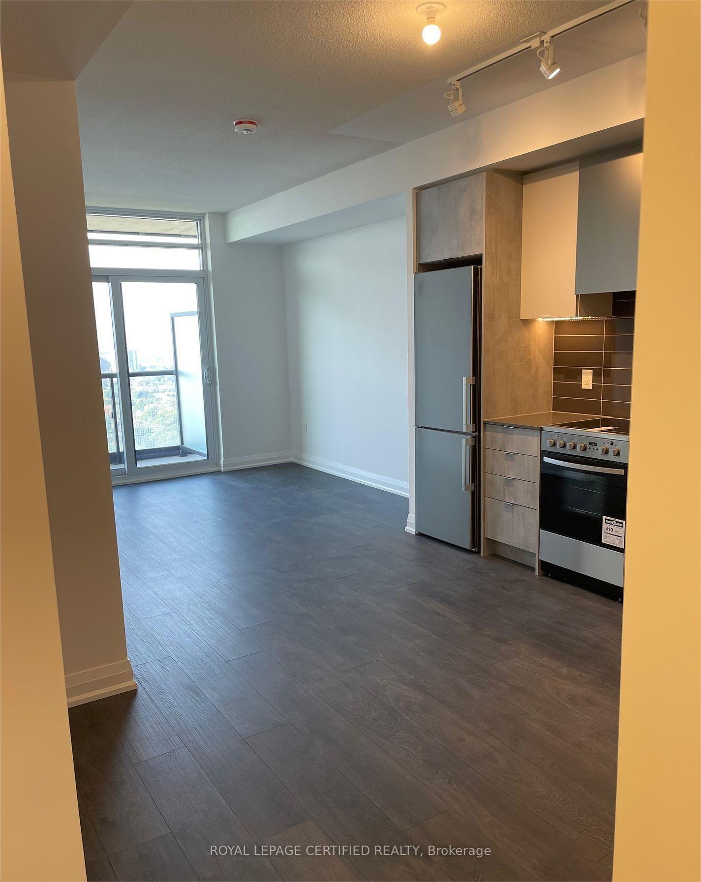 Photo 8 of Unit 710, 30 Gibbs Road, Etobicoke, Islington-City Centre West — HOMEH
