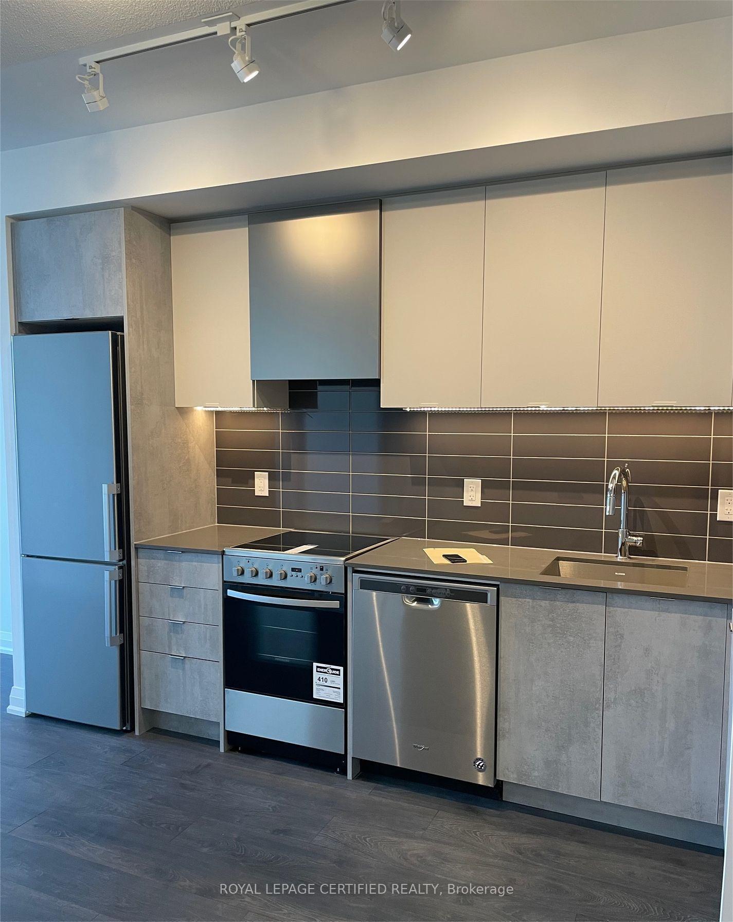 Photo 9 of Unit 710, 30 Gibbs Road, Etobicoke, Islington-City Centre West — HOMEH