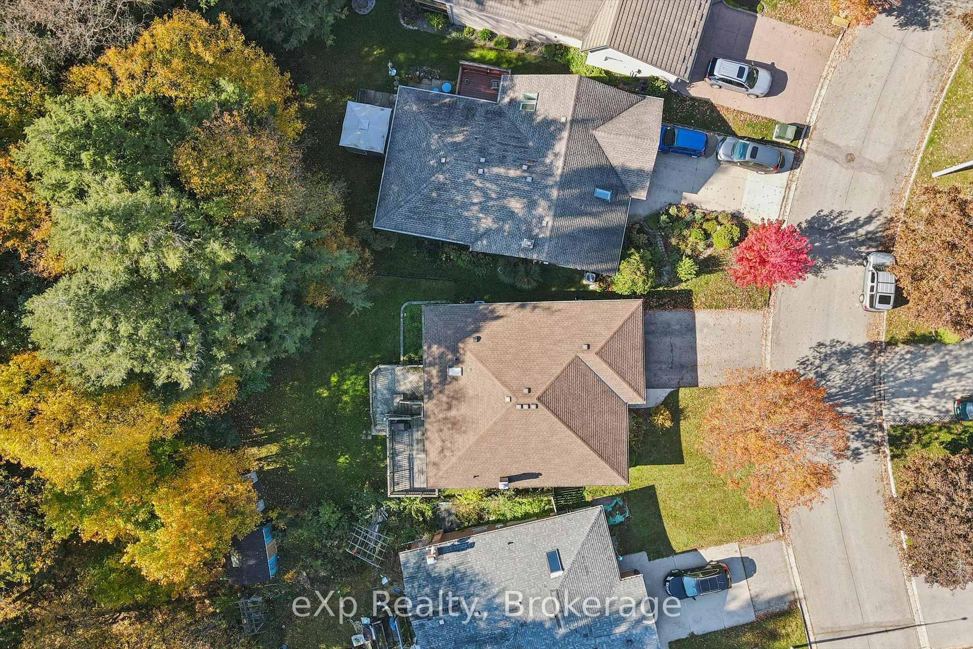 Photo 3 of 81 Sabrina Crescent, Kitchener, Brigadoon — HOMEH