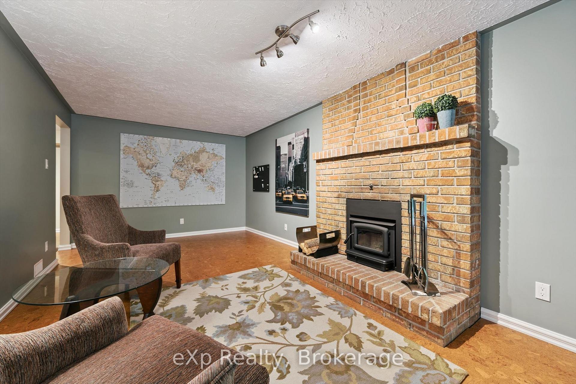 Photo 28 of 81 Sabrina Crescent, Kitchener, Brigadoon — HOMEH