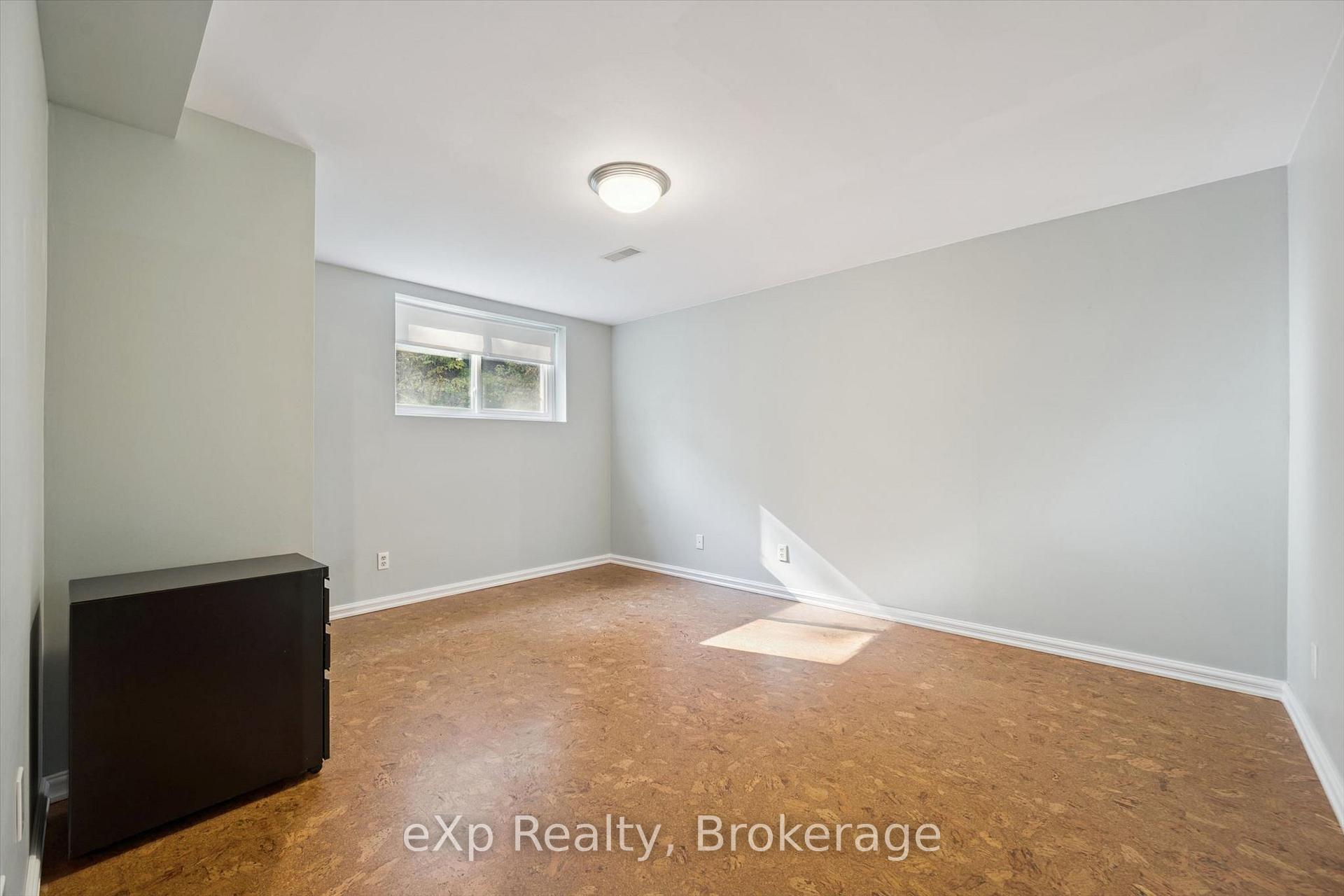 Photo 30 of 81 Sabrina Crescent, Kitchener, Brigadoon — HOMEH