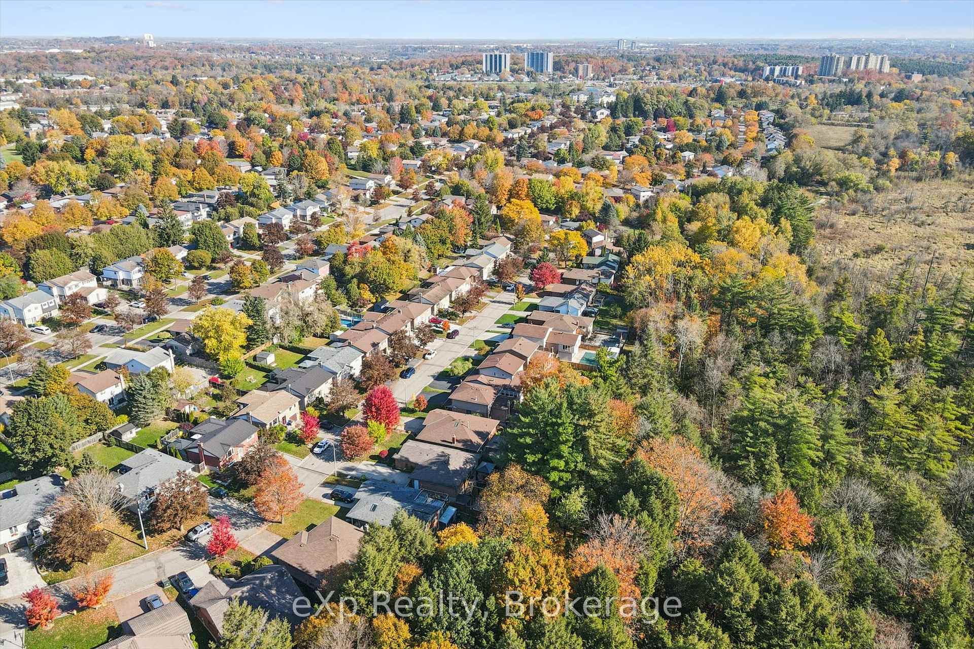 Photo 40 of 81 Sabrina Crescent, Kitchener, Brigadoon — HOMEH