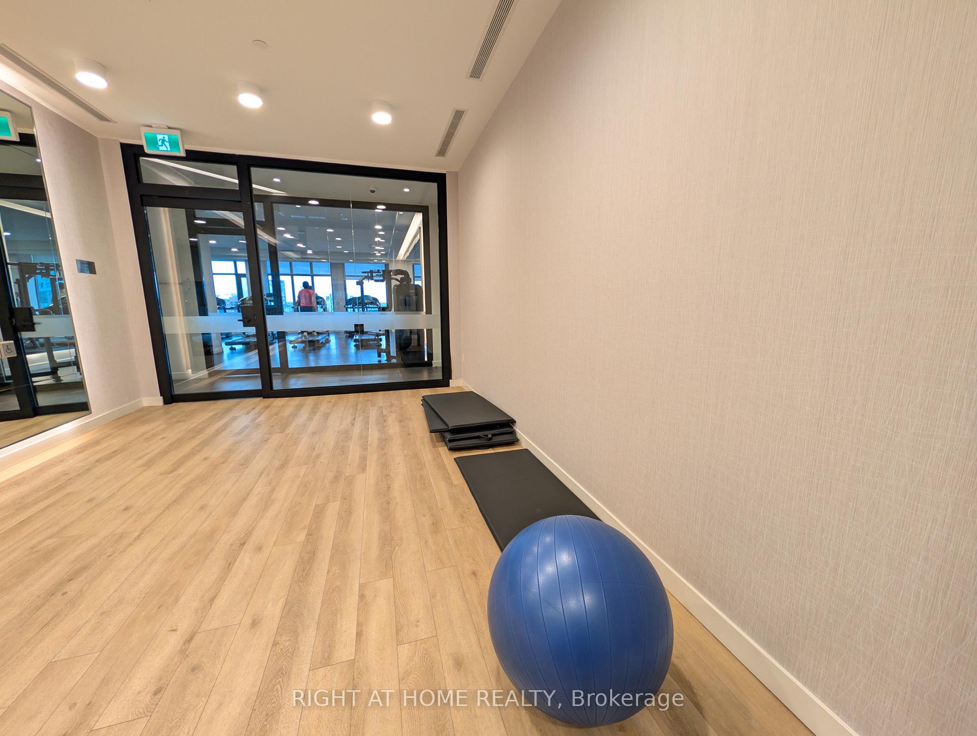 Photo 6 of Unit 1721, 60 Princess Street, Toronto, Waterfront Communities — HOMEH