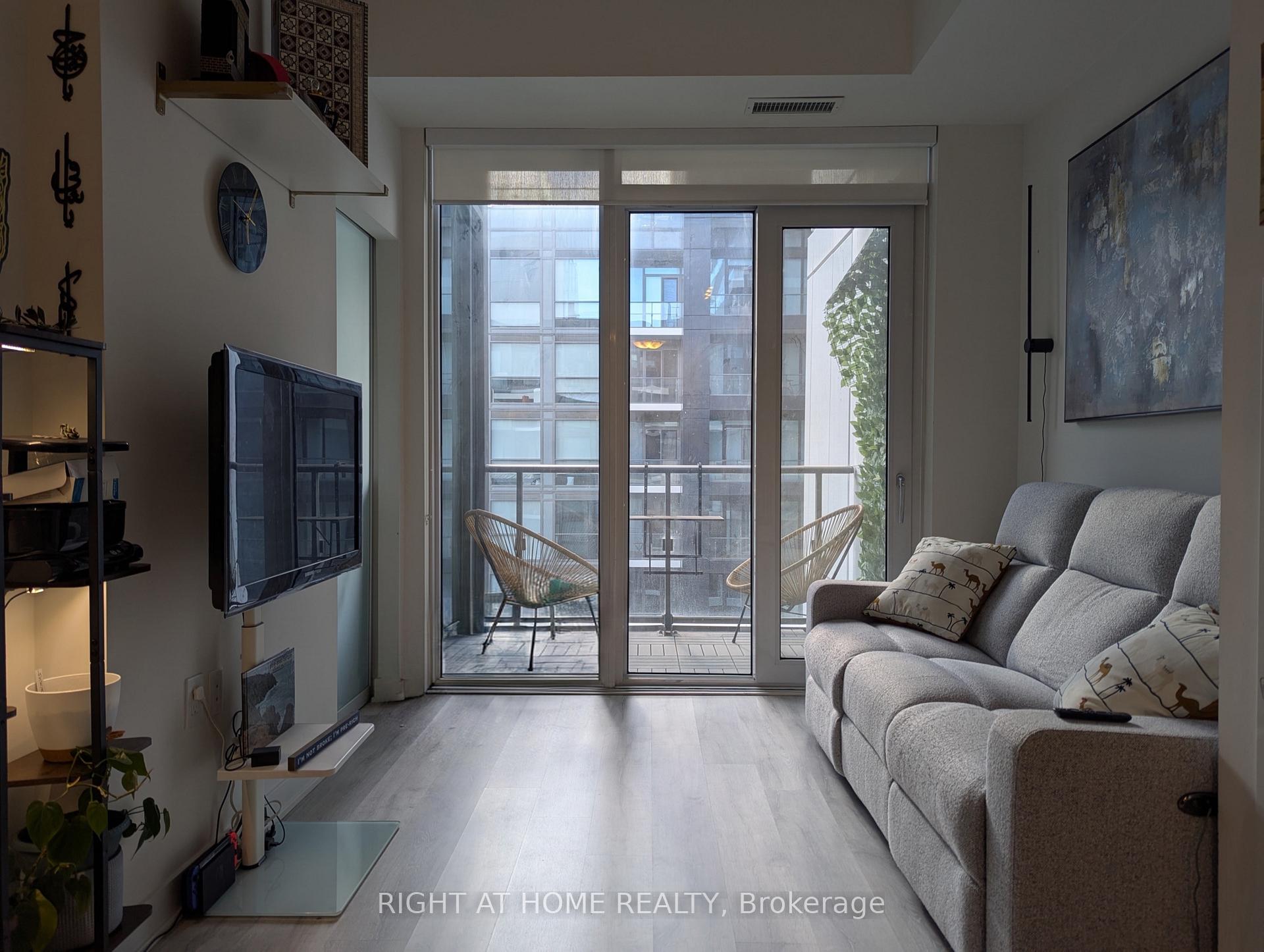 Photo 17 of Unit 1721, 60 Princess Street, Toronto, Waterfront Communities — HOMEH