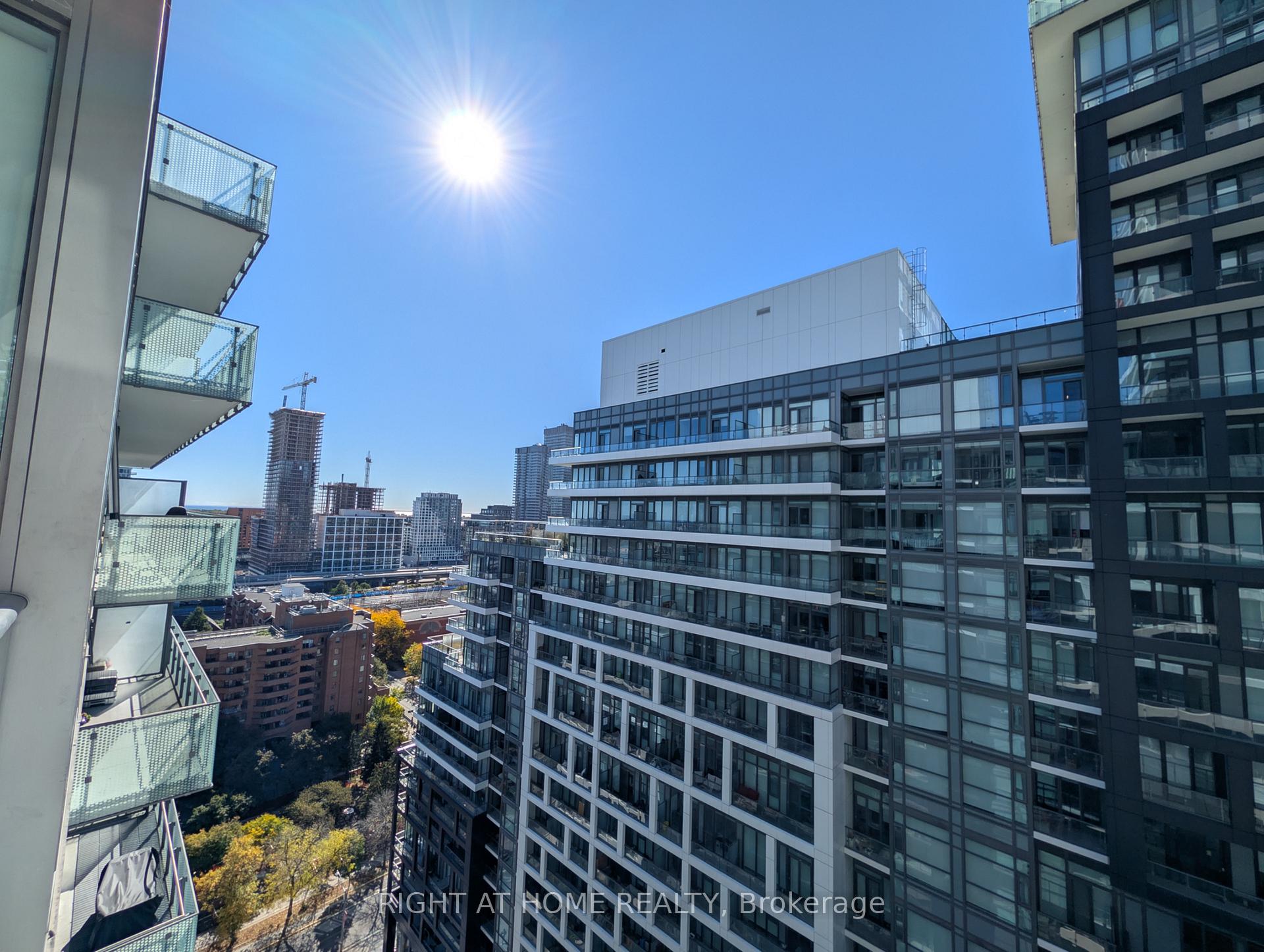 Photo 21 of Unit 1721, 60 Princess Street, Toronto, Waterfront Communities — HOMEH