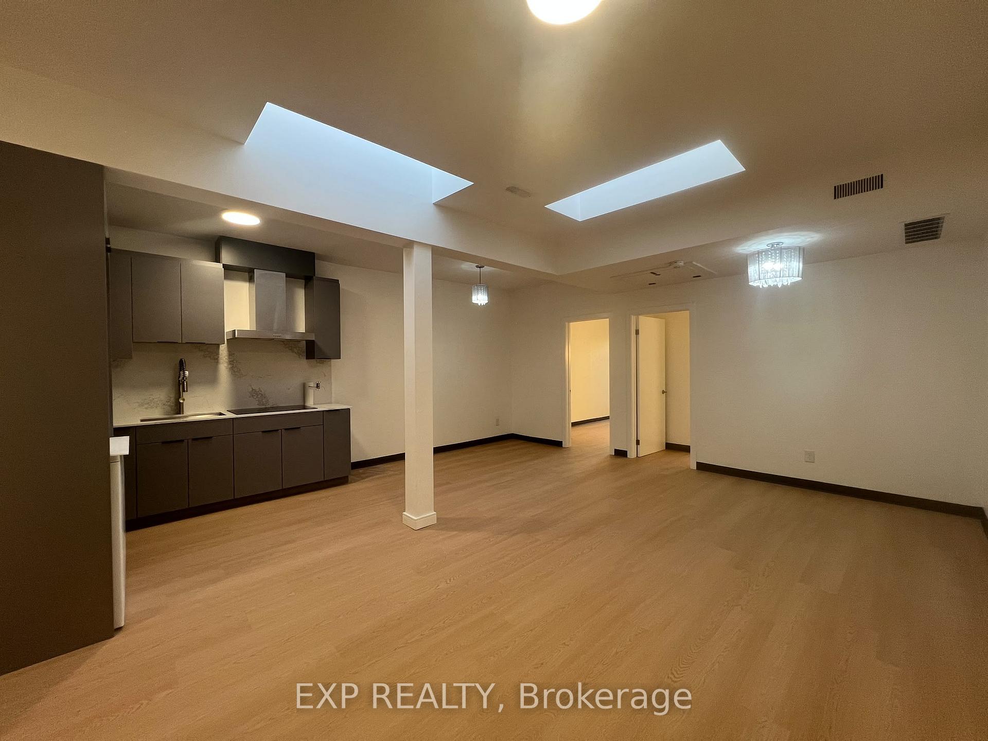 Photo of Unit 5, 268 Ottawa Street N