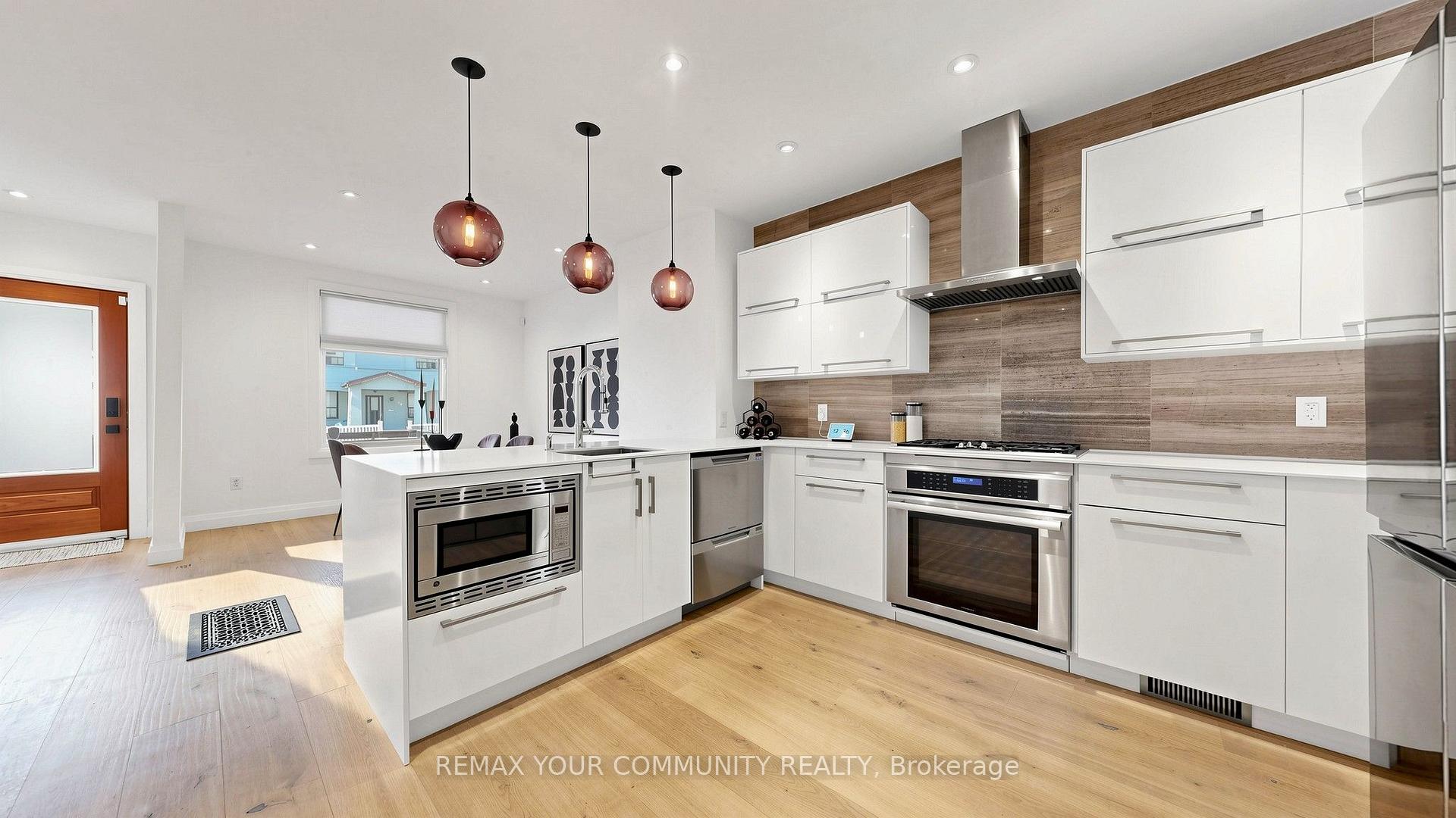Photo 8 of 149 Jones Avenue N, Toronto, South Riverdale — HOMEH