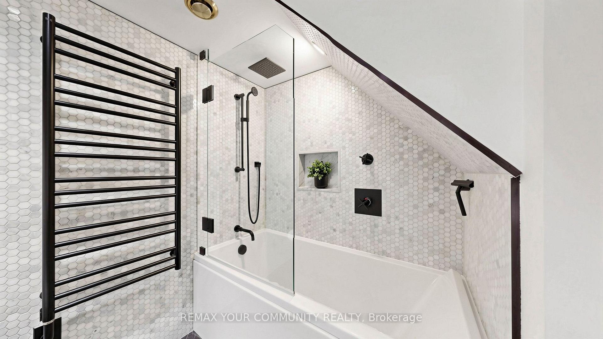 Photo 23 of 149 Jones Avenue N, Toronto, South Riverdale — HOMEH