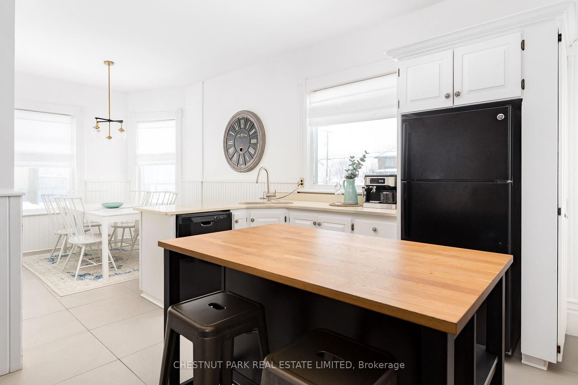Photo 14 of 13435 Loyalist Parkway, Prince Edward County, Picton — HOMEH