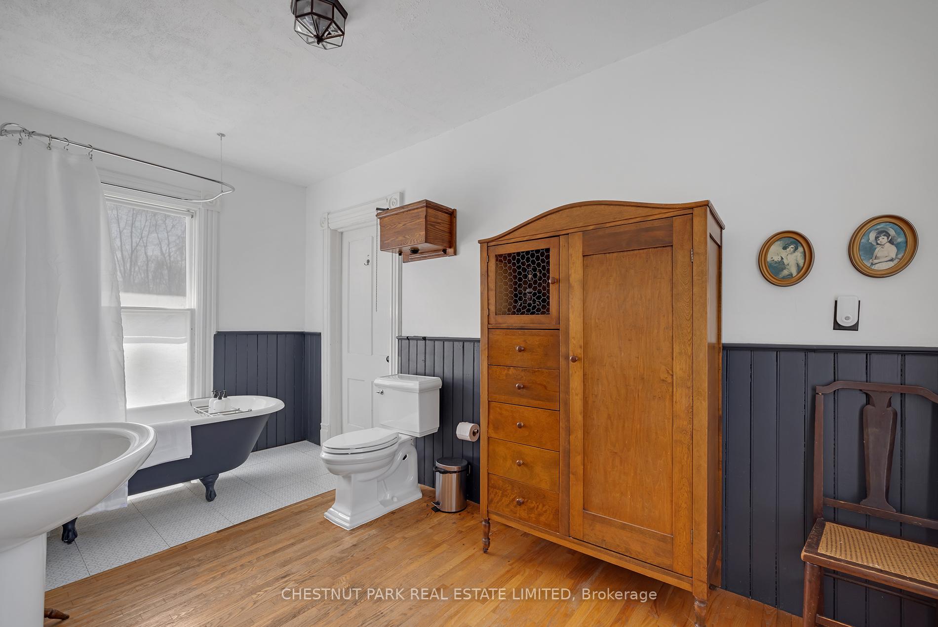 Photo 26 of 13435 Loyalist Parkway, Prince Edward County, Picton — HOMEH