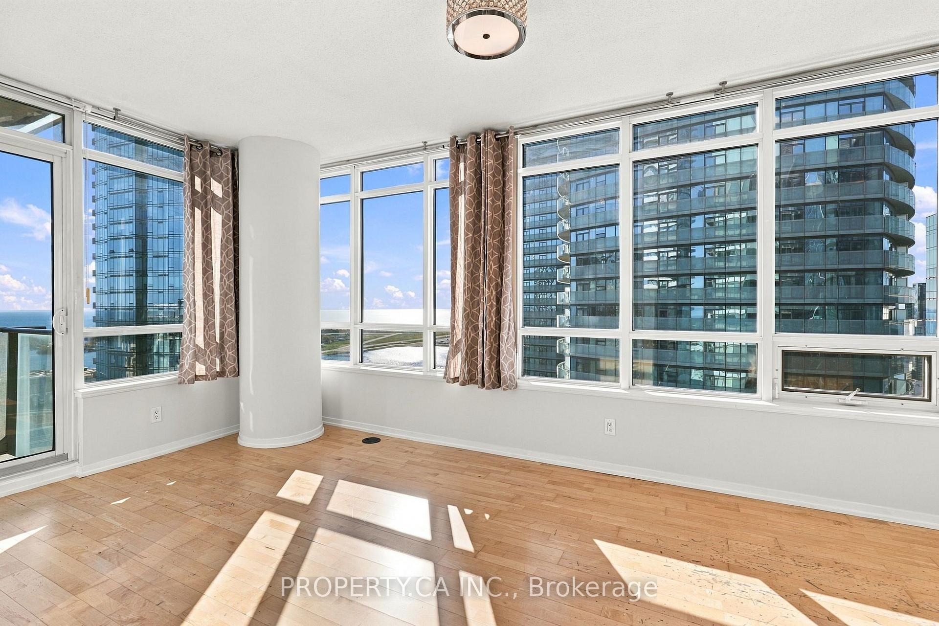 Photo 10 of Unit 4310, 55 Bremner Boulevard, Toronto, Waterfront Communities — HOMEH