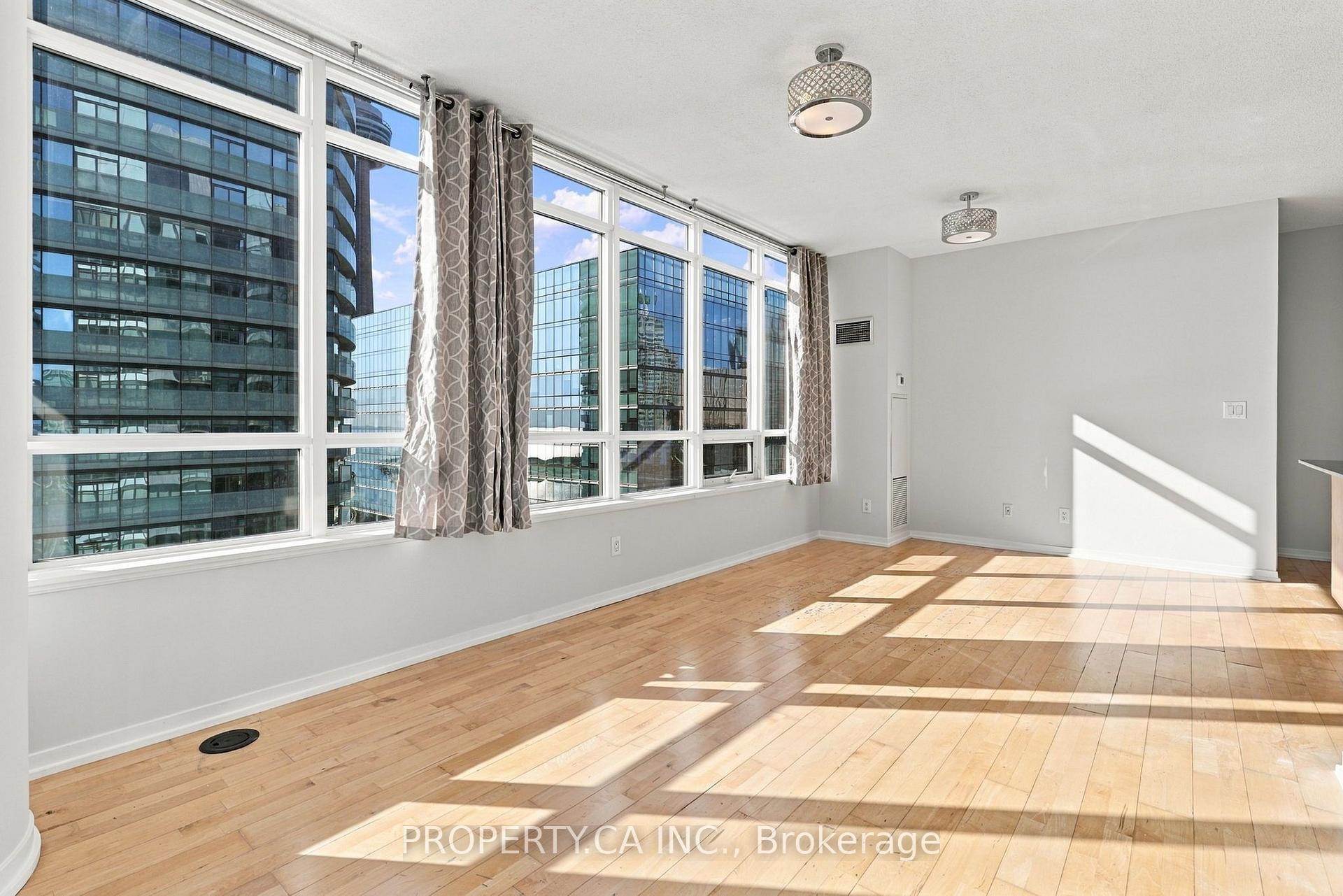 Photo 14 of Unit 4310, 55 Bremner Boulevard, Toronto, Waterfront Communities — HOMEH