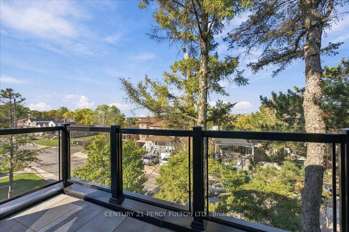 Photo 23 of 113 Hatherley Road, Toronto, Caledonia-Fairbank — HOMEH