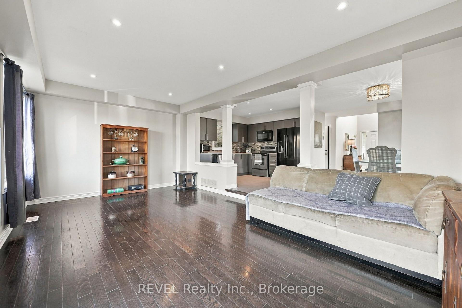 Photo 18 of 8501 Kelsey Crescent, Niagara Falls, Forestview — HOMEH
