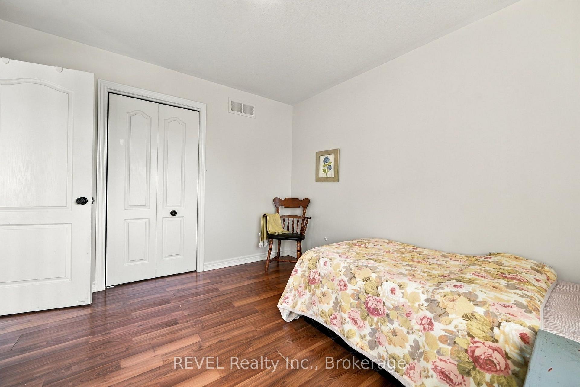 Photo 24 of 8501 Kelsey Crescent, Niagara Falls, Forestview — HOMEH