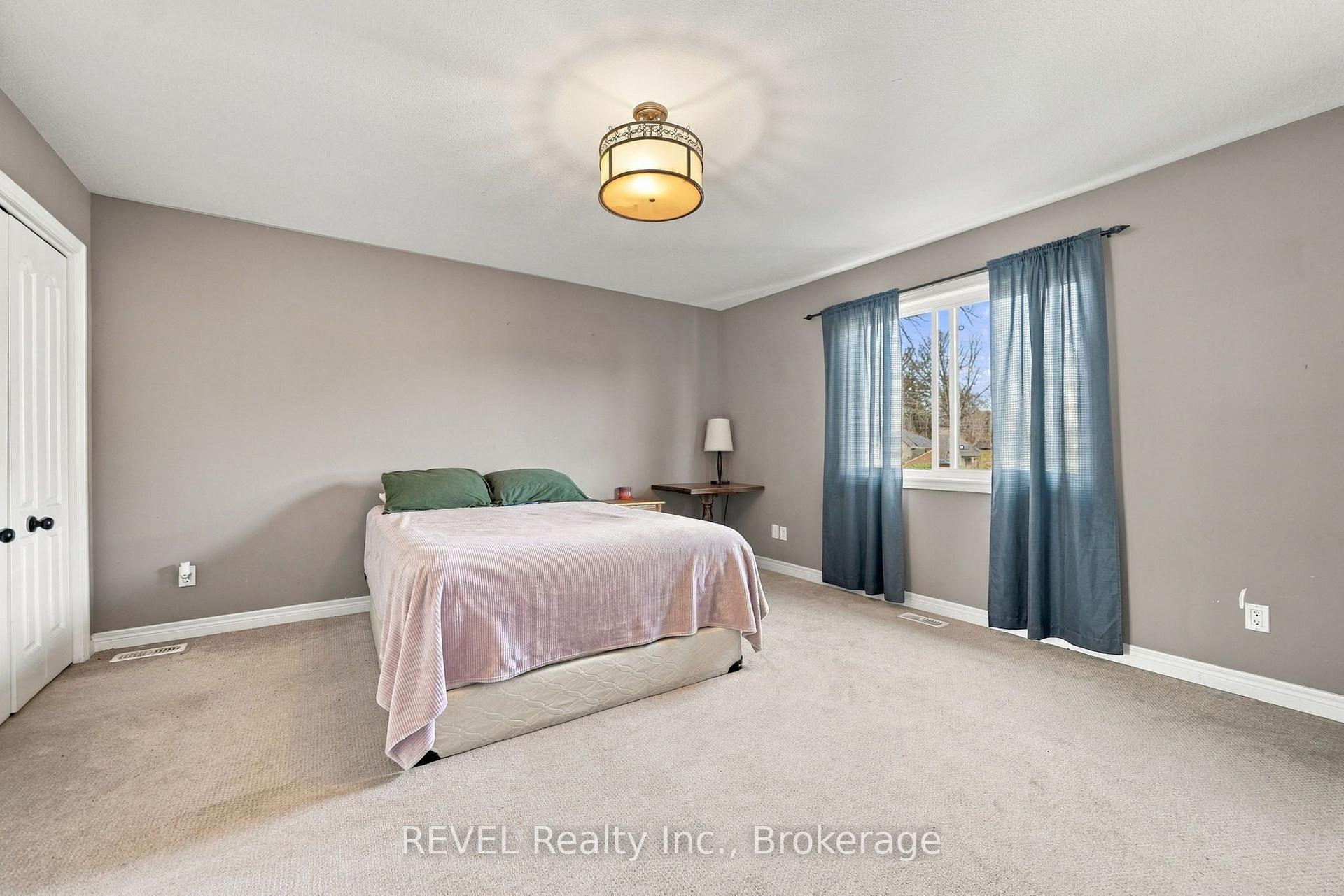Photo 28 of 8501 Kelsey Crescent, Niagara Falls, Forestview — HOMEH