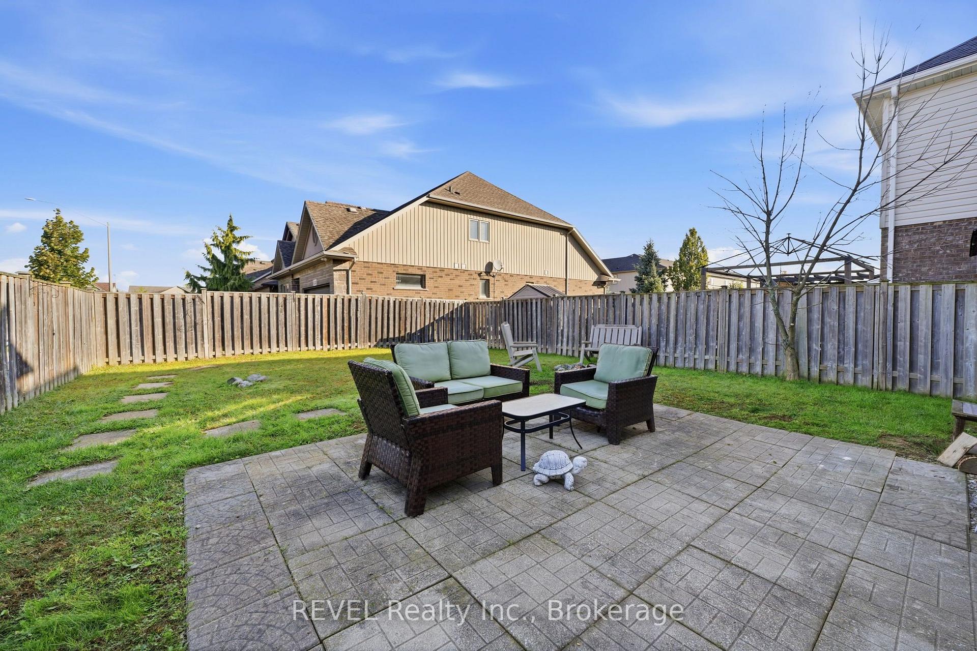 Photo 41 of 8501 Kelsey Crescent, Niagara Falls, Forestview — HOMEH
