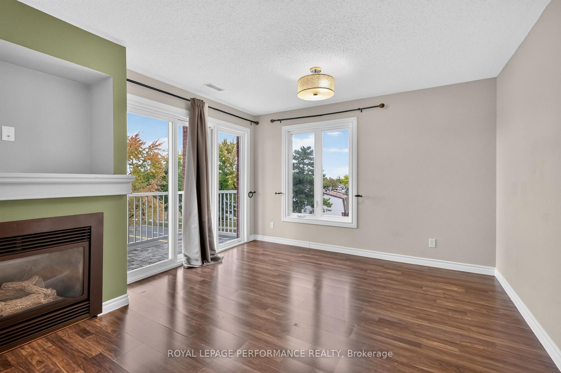 Photo 14 of 1602 Locksley Lane, Ottawa, Beaconwood — HOMEH