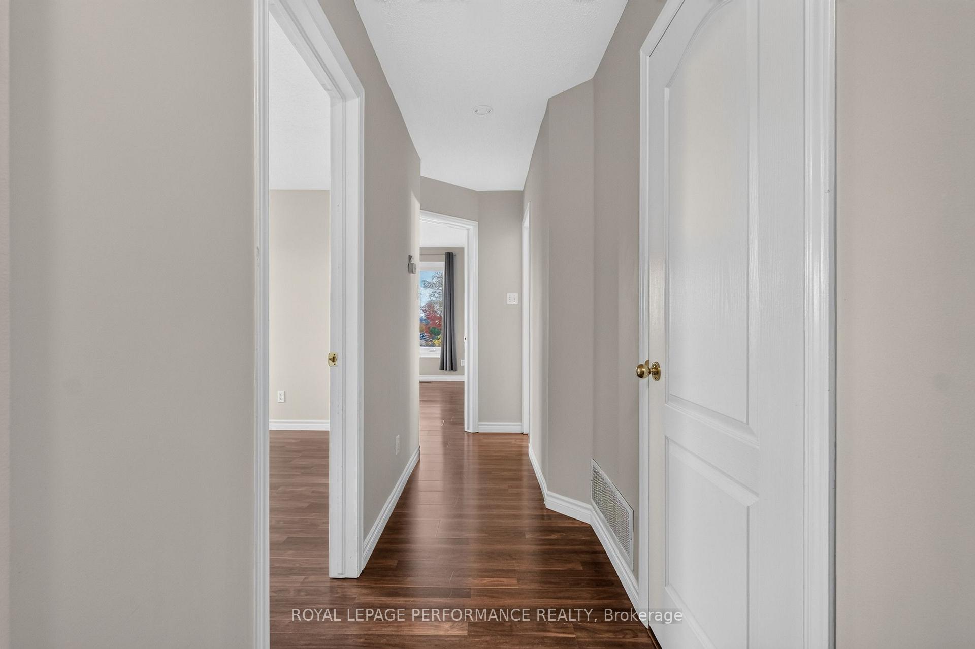 Photo 31 of 1602 Locksley Lane, Ottawa, Beaconwood — HOMEH