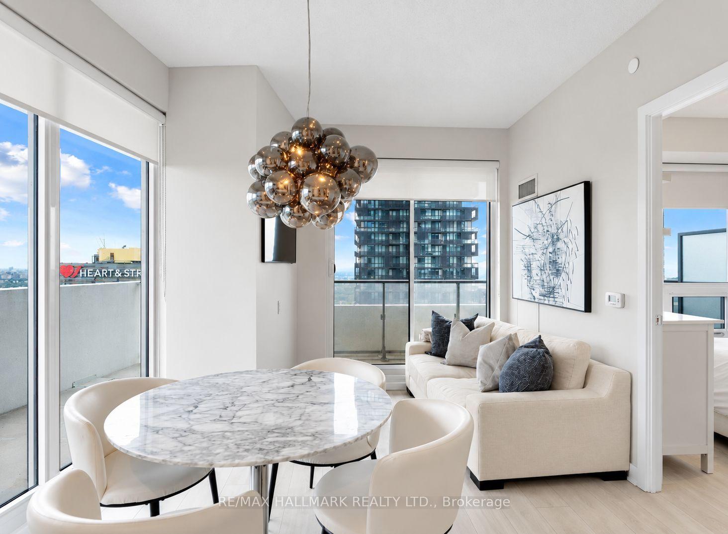 Photo 8 of Unit 4009, 2221 Yonge Street, Toronto, Mount Pleasant West — HOMEH
