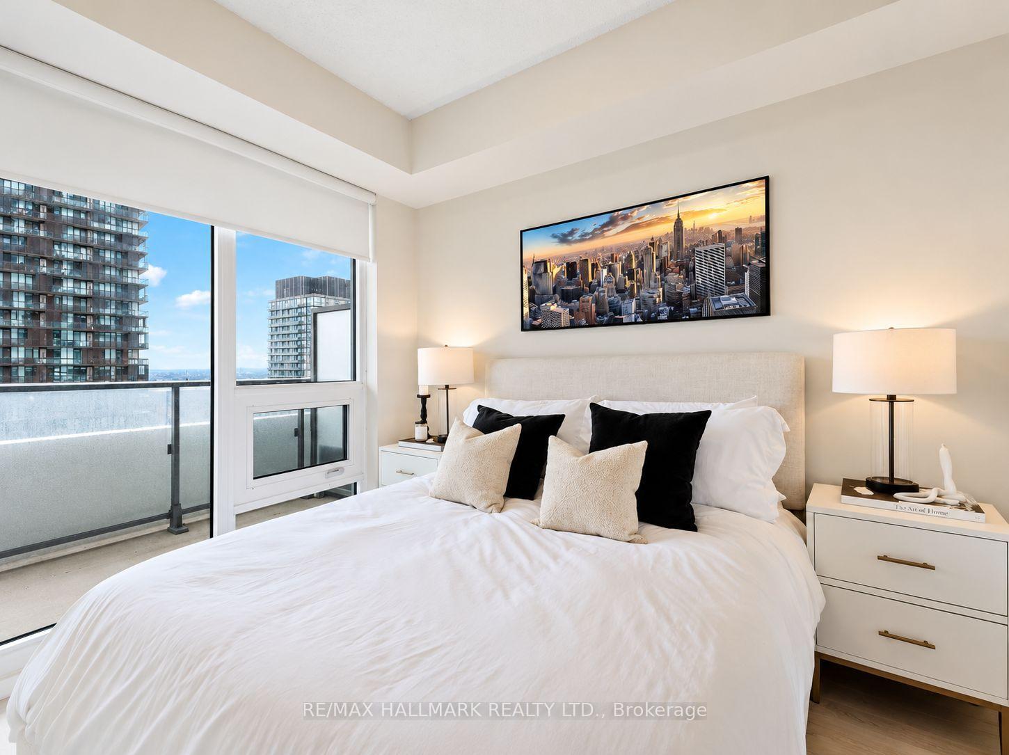 Photo 11 of Unit 4009, 2221 Yonge Street, Toronto, Mount Pleasant West — HOMEH