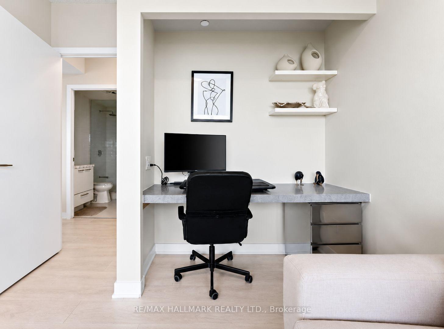 Photo 16 of Unit 4009, 2221 Yonge Street, Toronto, Mount Pleasant West — HOMEH