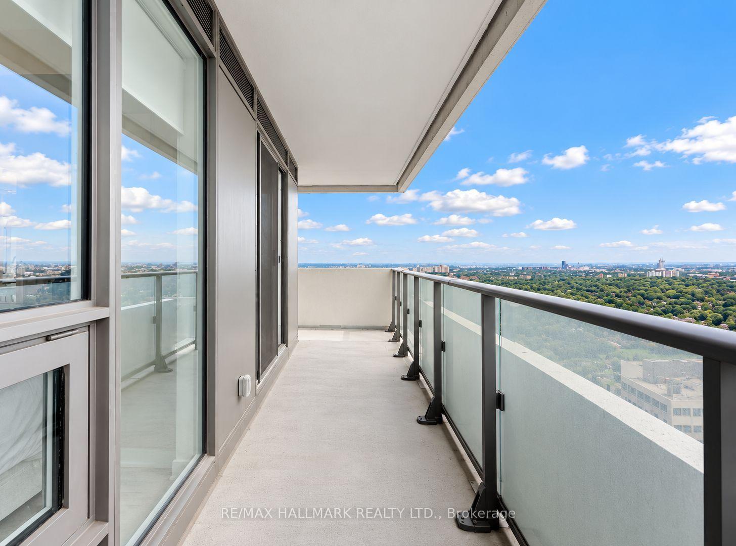 Photo 18 of Unit 4009, 2221 Yonge Street, Toronto, Mount Pleasant West — HOMEH