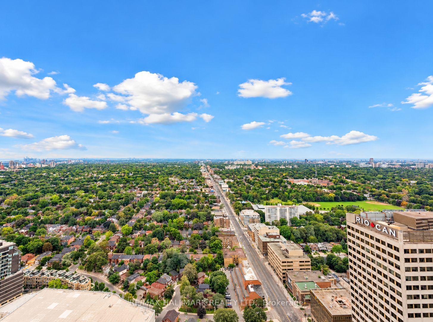 Photo 20 of Unit 4009, 2221 Yonge Street, Toronto, Mount Pleasant West — HOMEH