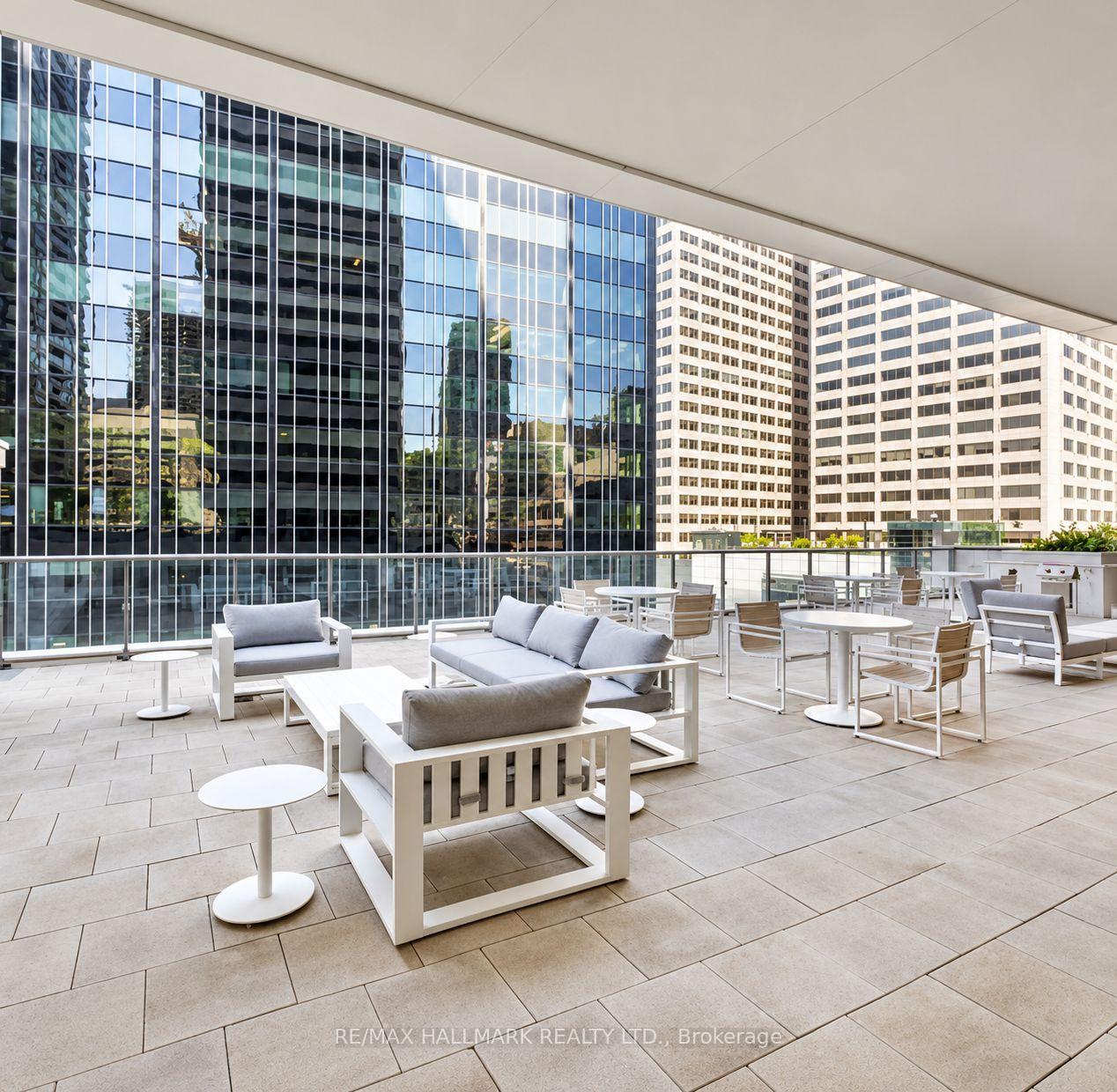 Photo 22 of Unit 4009, 2221 Yonge Street, Toronto, Mount Pleasant West — HOMEH