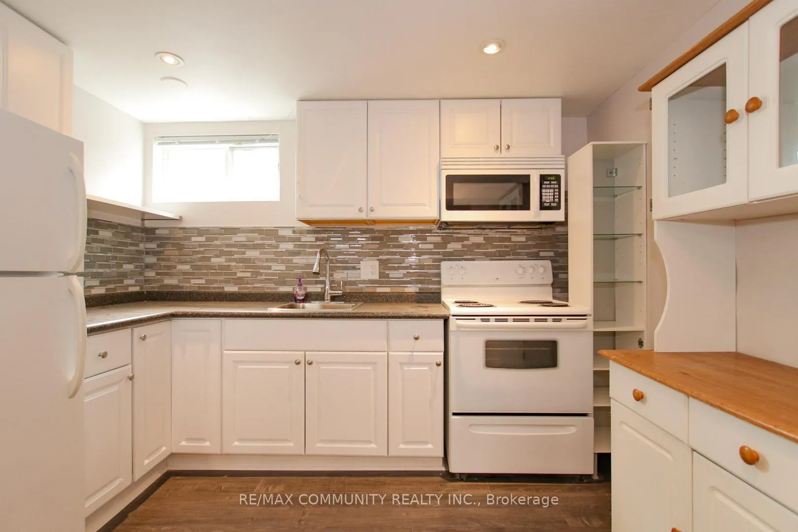 Photo 2 of 111 Rosehill Boulevard, Oshawa, McLaughlin — HOMEH