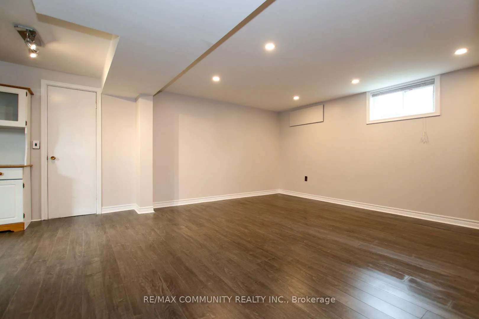 Photo 6 of 111 Rosehill Boulevard, Oshawa, McLaughlin — HOMEH