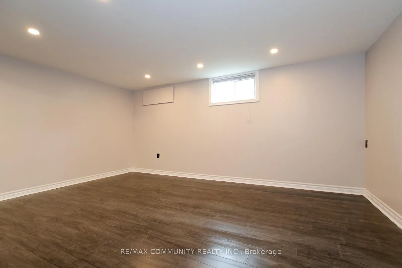 Photo 7 of 111 Rosehill Boulevard, Oshawa, McLaughlin — HOMEH