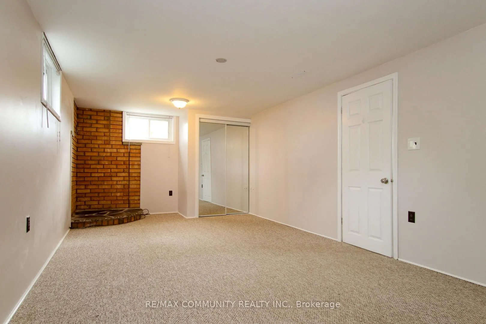 Photo 8 of 111 Rosehill Boulevard, Oshawa, McLaughlin — HOMEH