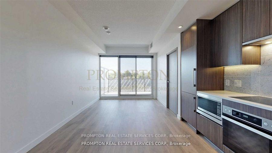 Photo 4 of Unit 705, 85 McMahon Drive, North York, Bayview Village — HOMEH