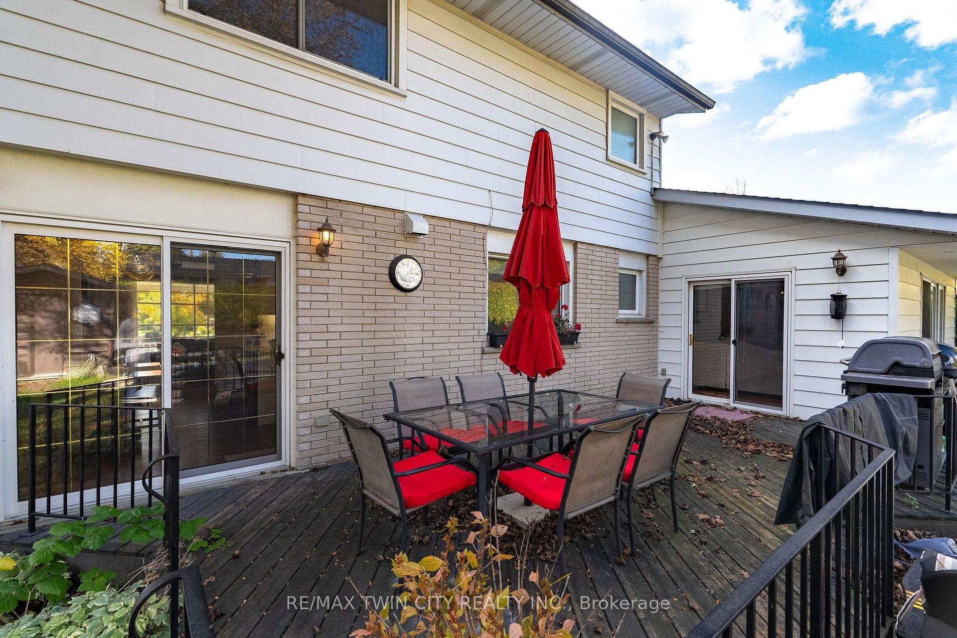 Photo 41 of 47 Eastwood Drive, Kitchener, Stanley Park — HOMEH