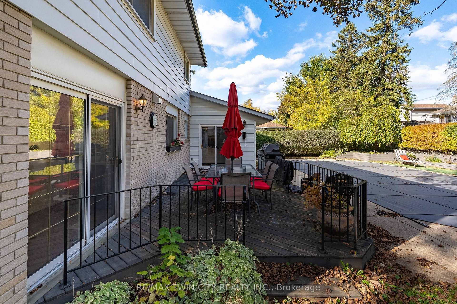Photo 42 of 47 Eastwood Drive, Kitchener, Stanley Park — HOMEH