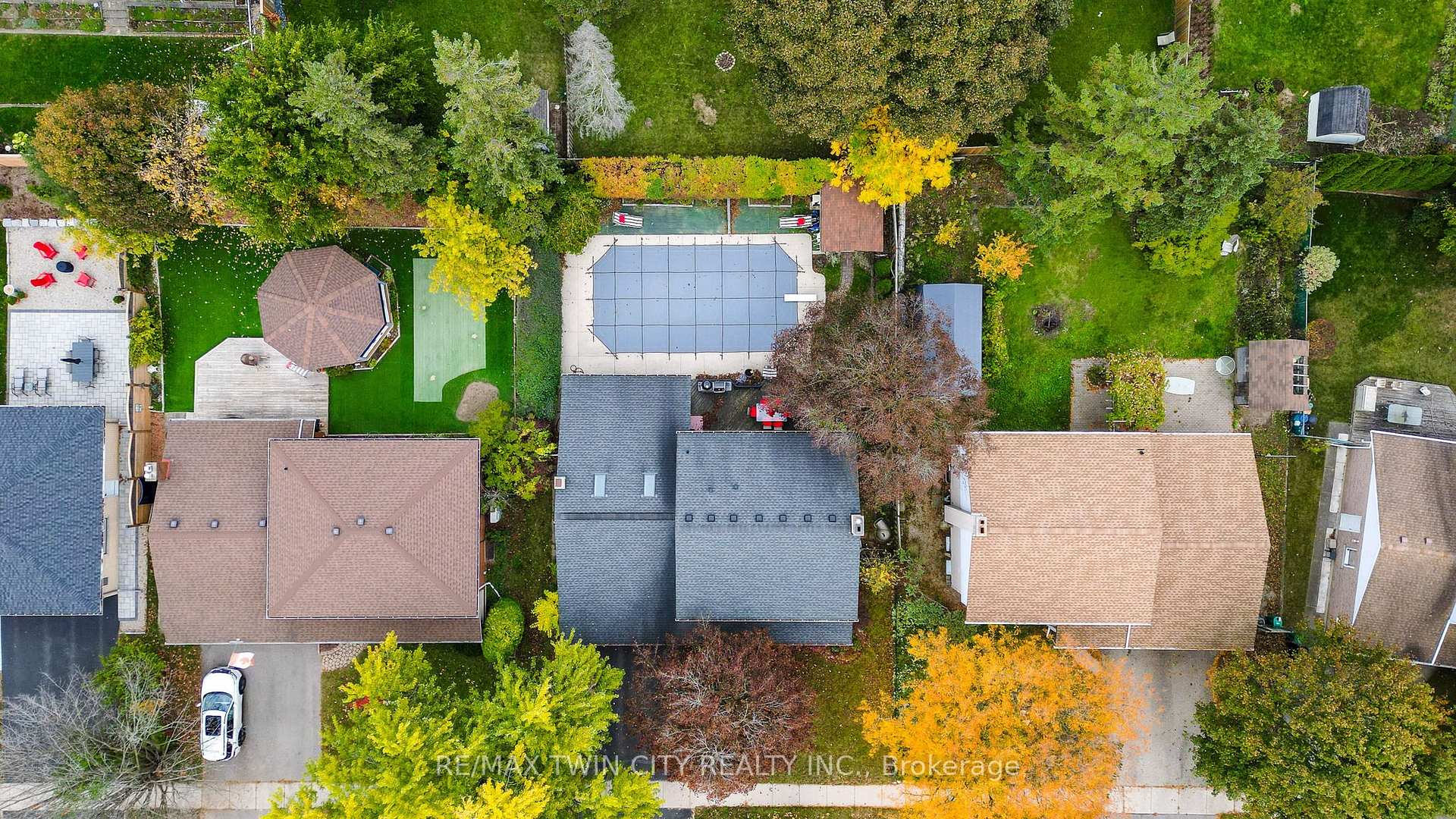 Photo 44 of 47 Eastwood Drive, Kitchener, Stanley Park — HOMEH