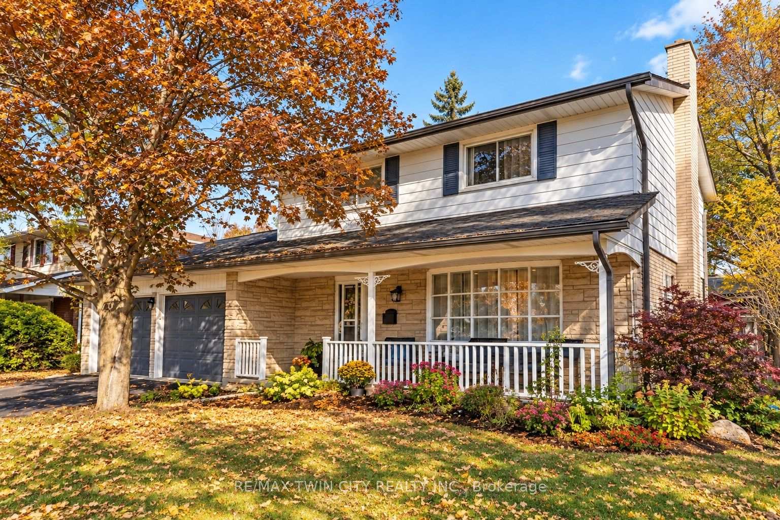 Photo 4 of 47 Eastwood Drive, Kitchener, Stanley Park — HOMEH
