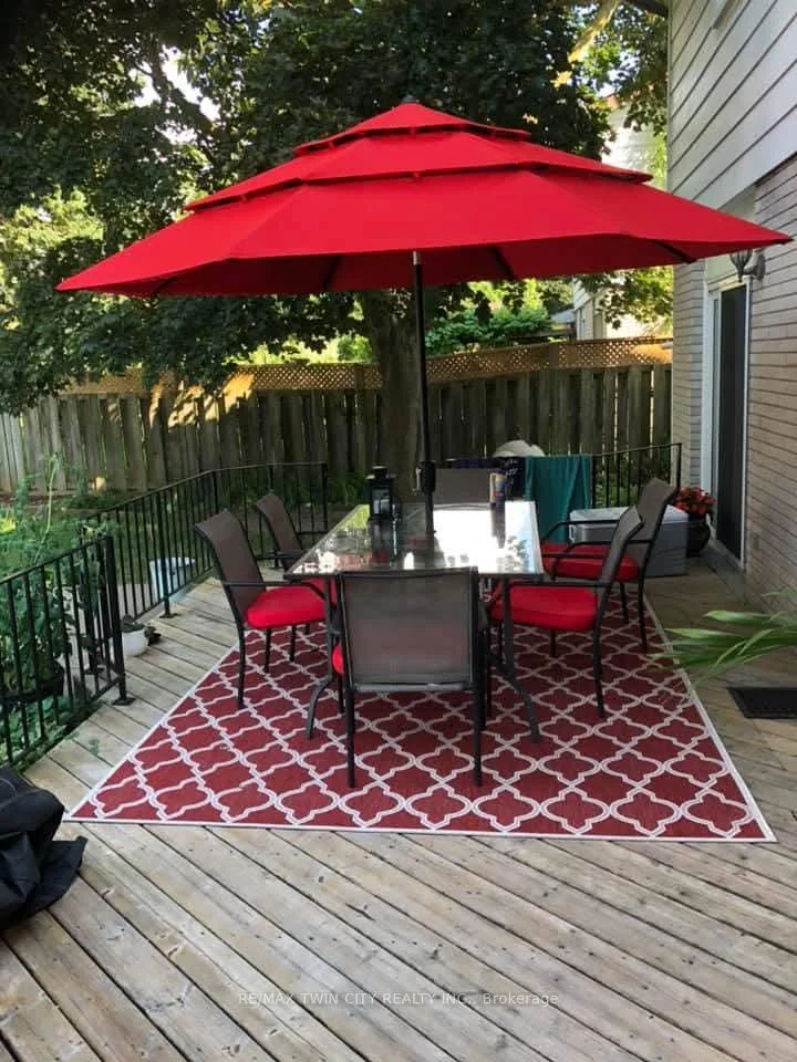 Photo 43 of 47 Eastwood Drive, Kitchener, Stanley Park — HOMEH