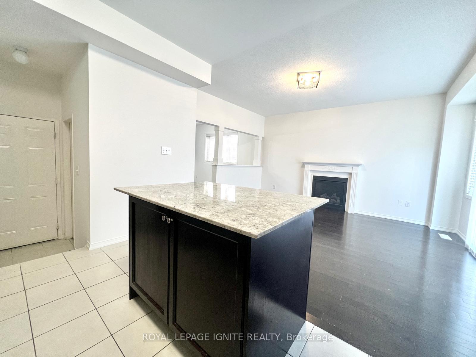 Photo 6 of 33 Ainsbury Avenue, Ajax, Central East — HOMEH