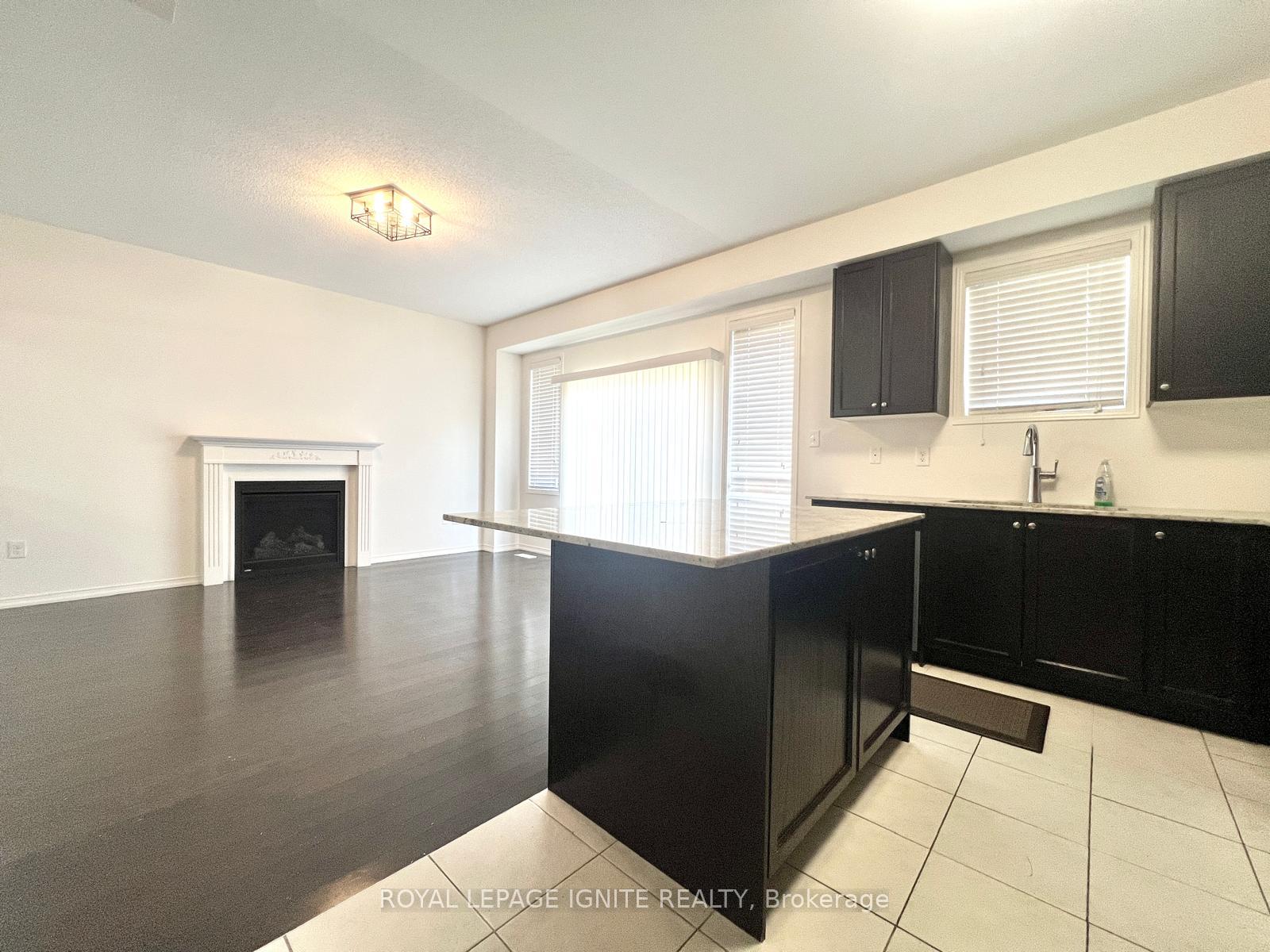 Photo 15 of 33 Ainsbury Avenue, Ajax, Central East — HOMEH