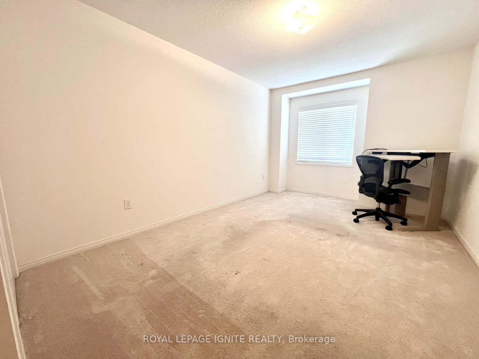 Photo 20 of 33 Ainsbury Avenue, Ajax, Central East — HOMEH