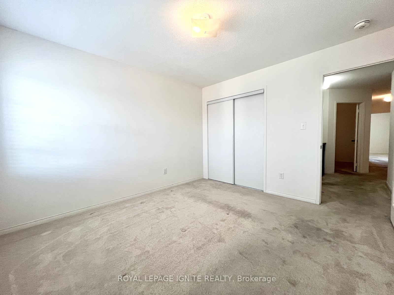 Photo 22 of 33 Ainsbury Avenue, Ajax, Central East — HOMEH