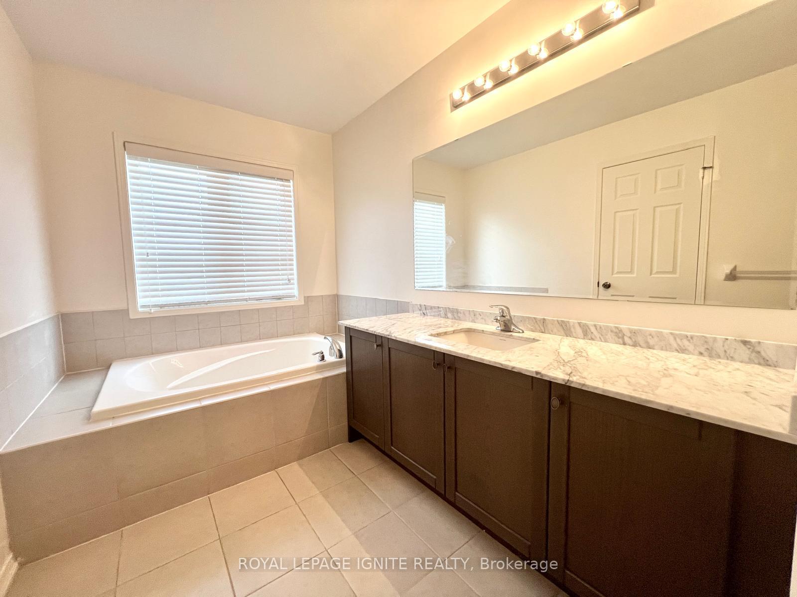 Photo 30 of 33 Ainsbury Avenue, Ajax, Central East — HOMEH