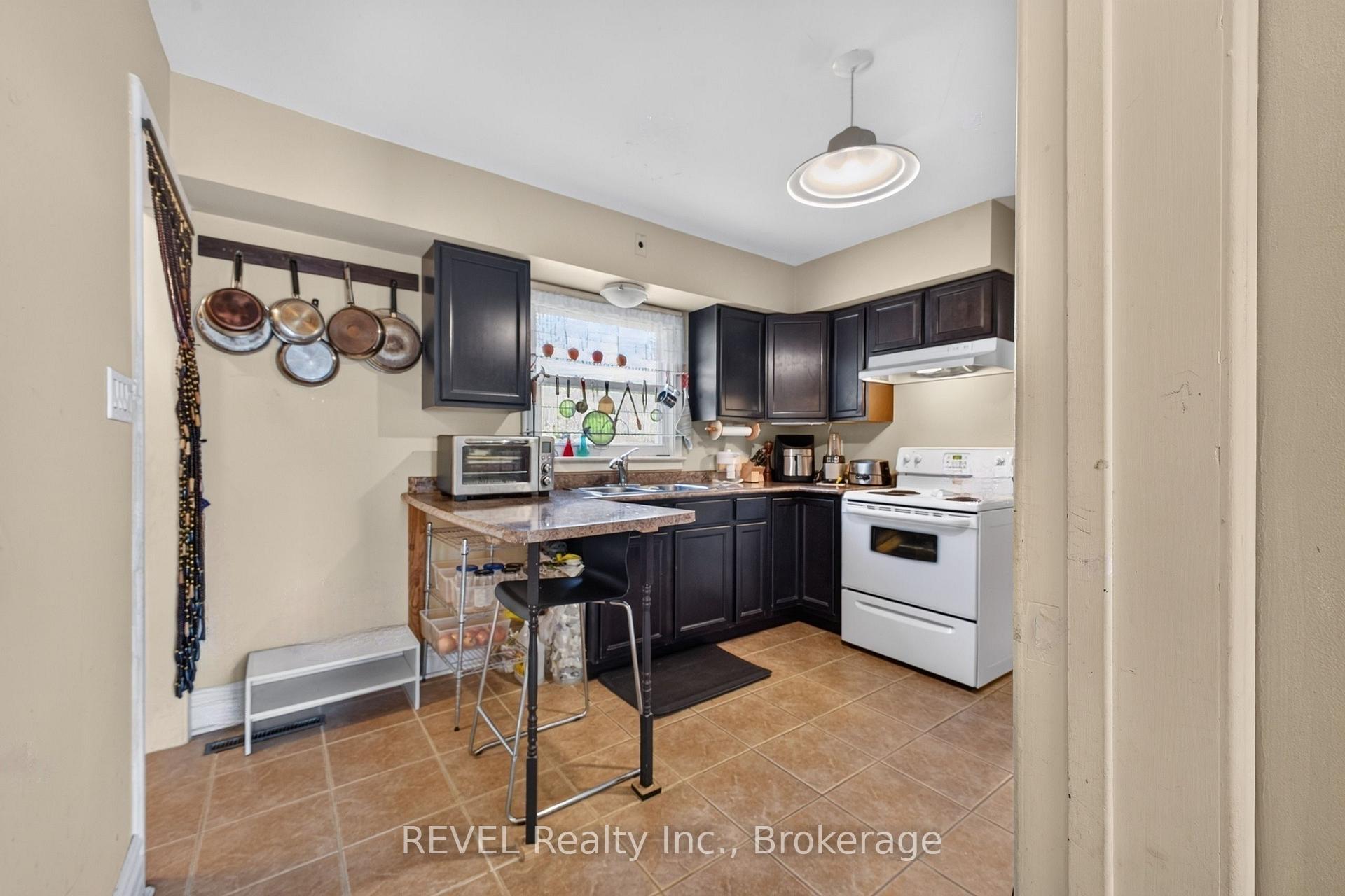 Photo 10 of 482 Walden Boulevard E, Fort Erie, Lakeshore — HOMEH