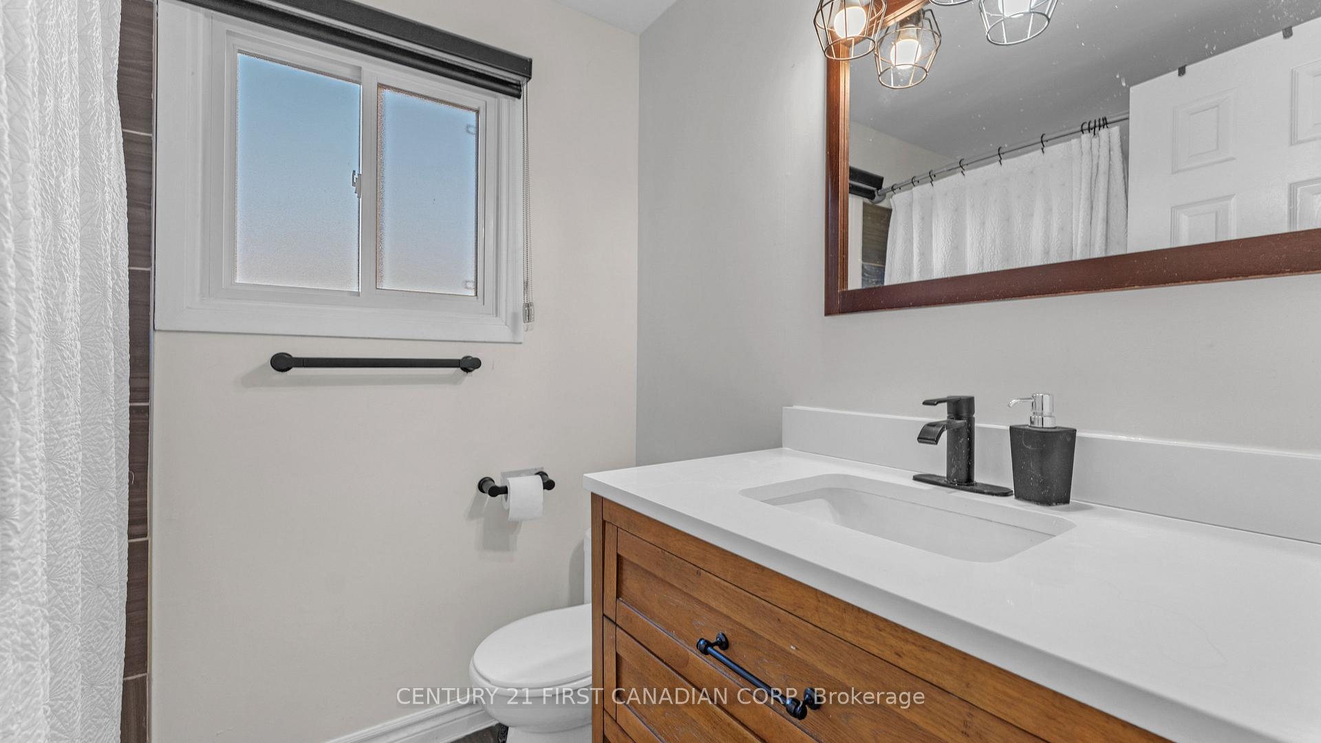 Photo 15 of 11 Chiddington Gate, London, South R — HOMEH