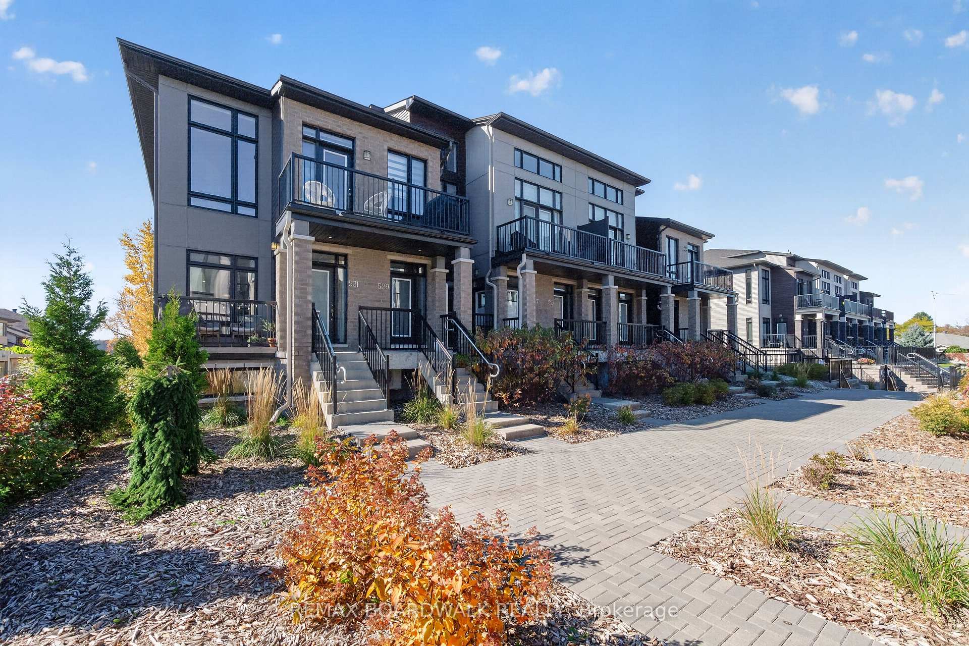 Photo 4 of Unit 58, 531 Crescendo Private, Ottawa, Riverside South/Gloucester Glen — HOMEH