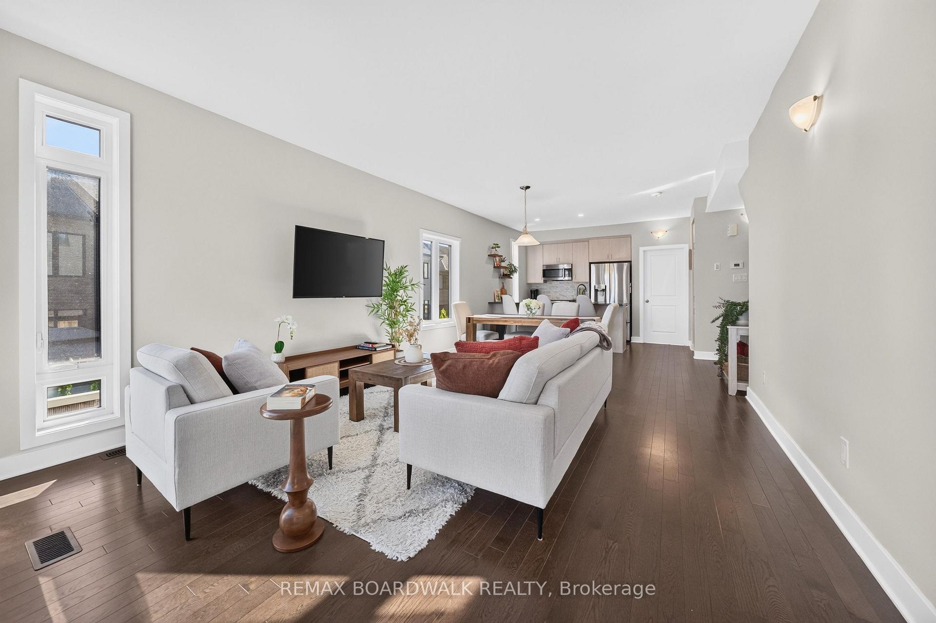 Photo 9 of Unit 58, 531 Crescendo Private, Ottawa, Riverside South/Gloucester Glen — HOMEH