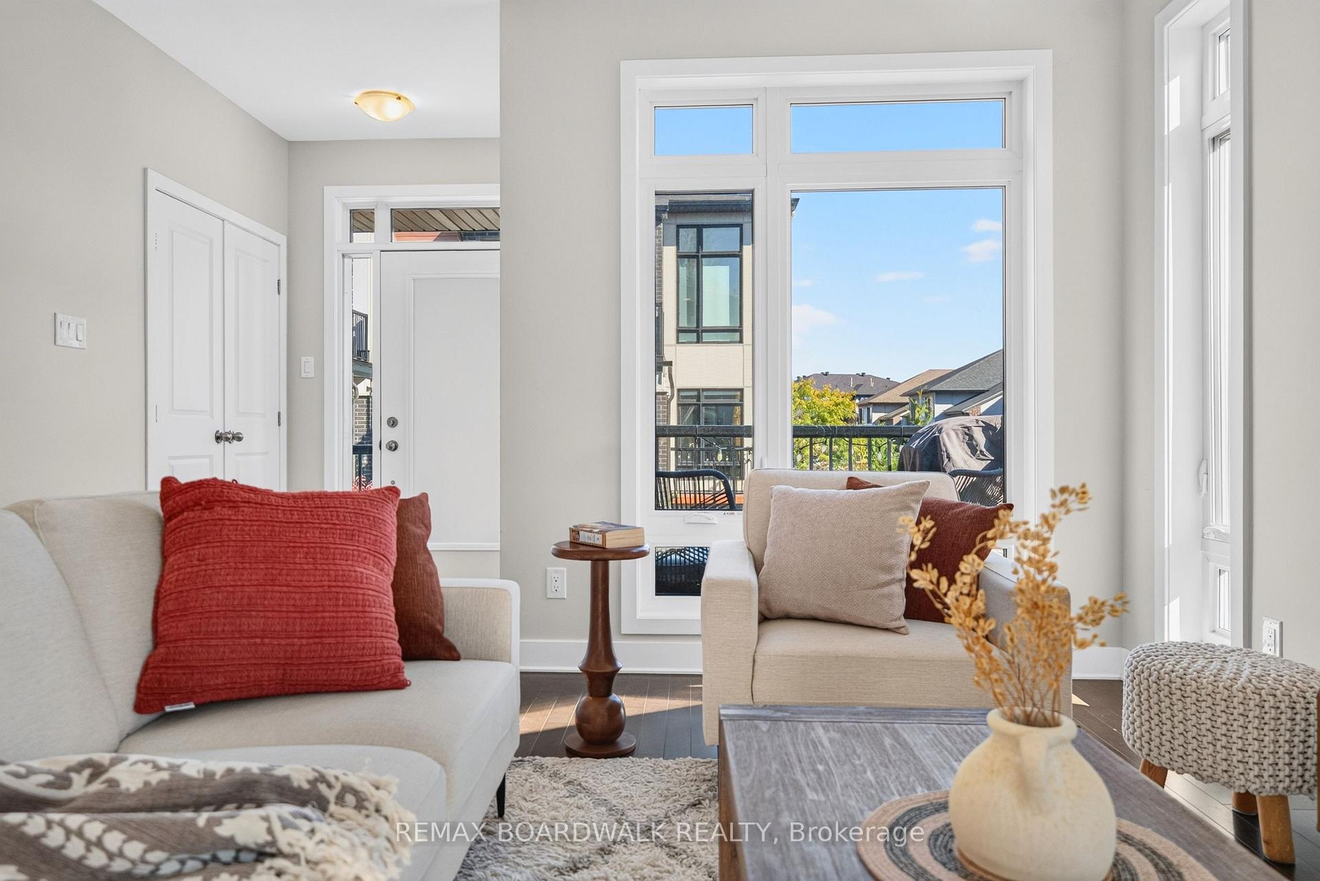 Photo 13 of Unit 58, 531 Crescendo Private, Ottawa, Riverside South/Gloucester Glen — HOMEH