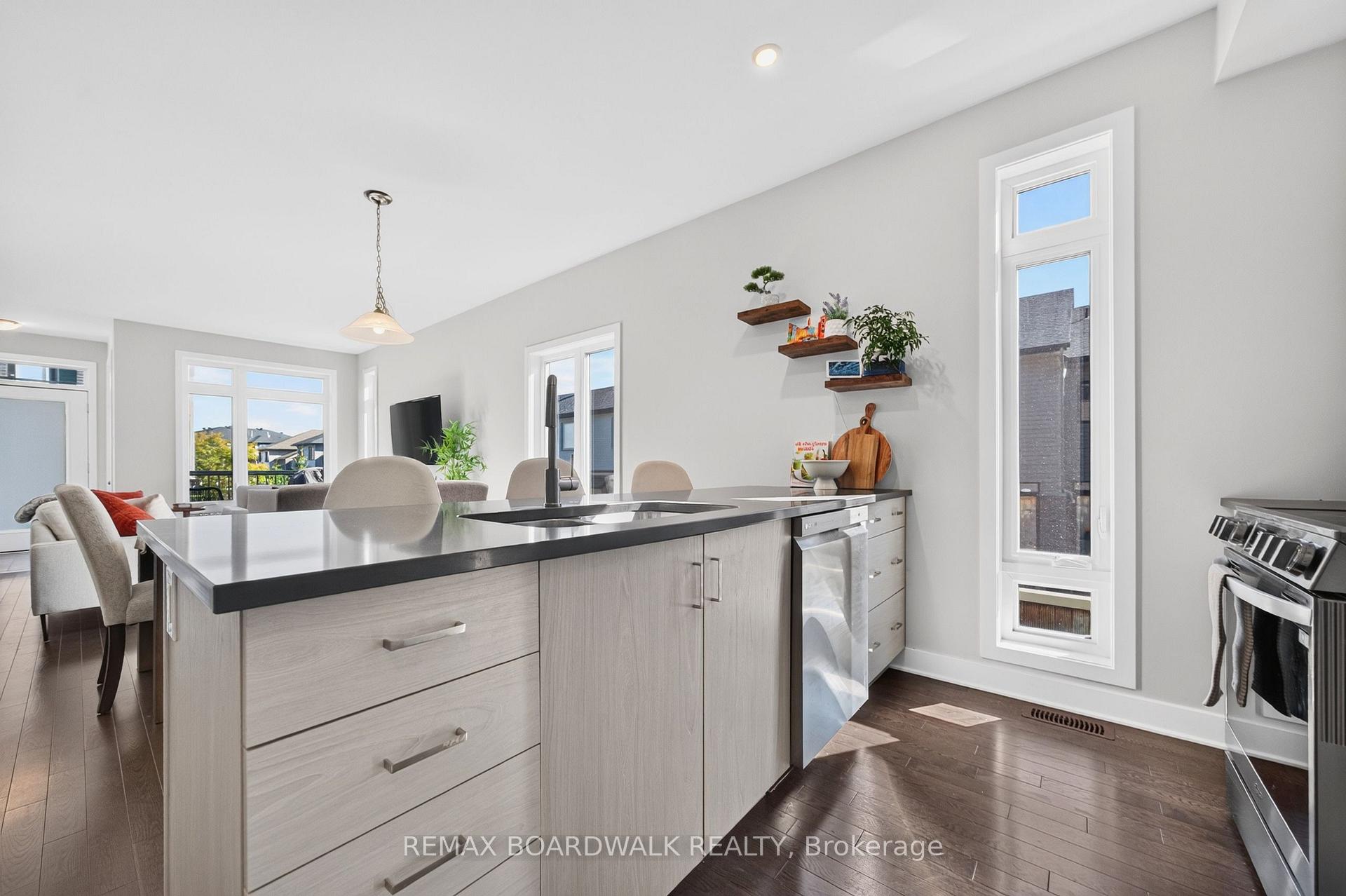Photo 24 of Unit 58, 531 Crescendo Private, Ottawa, Riverside South/Gloucester Glen — HOMEH